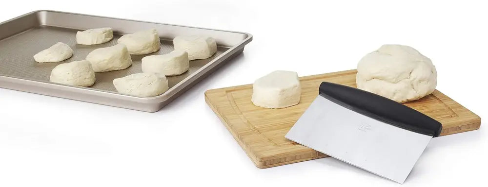 OXO Good Grips Stainless Steel Multi-Purpose Scraper & Chopper – Streamlined Kitchen Tool for Home Cooks Who Meal Prep